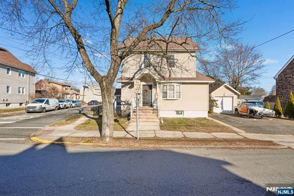 Photo of 228 Totowa Road, Totowa, NJ 07512 (MLS # 26000773)