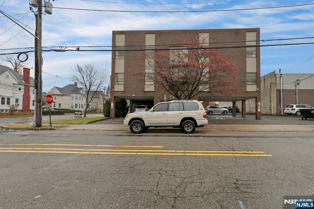 Photo of 117 Central Avenue, Hackensack, NJ 07601 (MLS # 25037826)