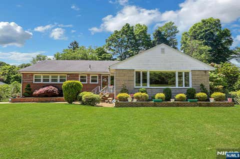 Photo of 10 Shaw Road, Woodcliff Lake, NJ 07677 (MLS # 26025787)
