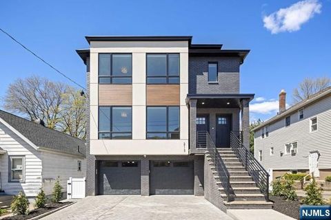 Photo of 213 7th St, Palisades Park, NJ 07650 (MLS # 26016430)