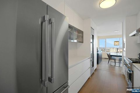 Photo of 6 Horizon Road #2602, Fort Lee, NJ 07024 (MLS # 25042924)