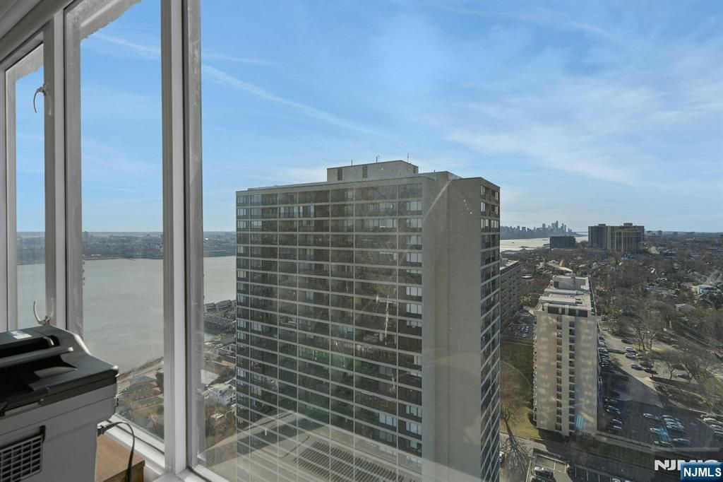 Photo of 6 Horizon Road #2602, Fort Lee, NJ 07024 (MLS # 25042924)