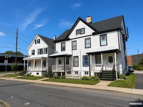 Photo of 7476 Court Street, Hackensack, NJ 07601 (MLS # 26022995)