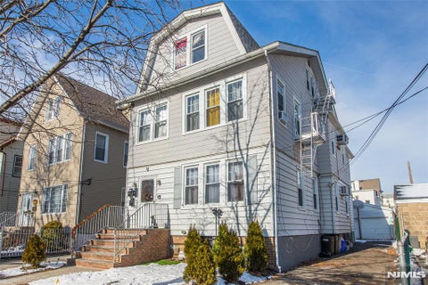 Photo of 413 Beardsley AVE #1, Bloomfield, NJ 07003 (MLS # 26019123)