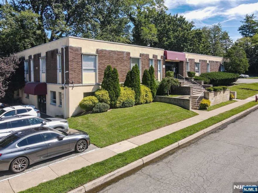 Located at 111 Galway Place in Teaneck, NJ, this expansive office/flex building offers a strategic and high-traffic location, making it ideal for businesses seeking maximum exposure. With versatile space, high ceilings, and easy access to major highways, it suits a range of industries and development projects. Explore the limitless possibilities in this vibrant community and secure your vision at 111 Galway Place today. L1 zoning.
