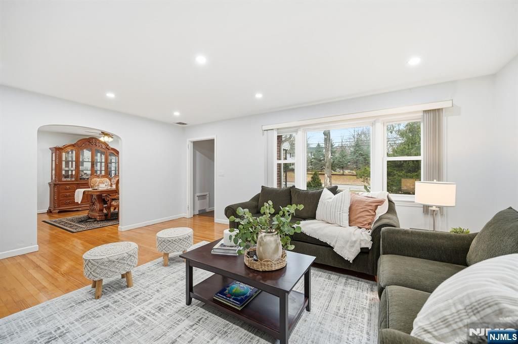 Photo of 198 W Northfield Road, Livingston, NJ 07039 (MLS # 26002174)