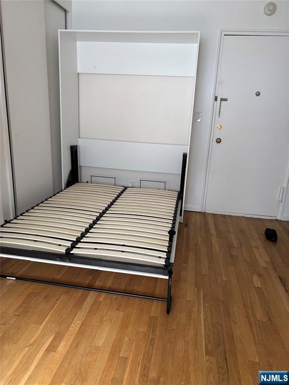 400 Fairview Avenue 1H