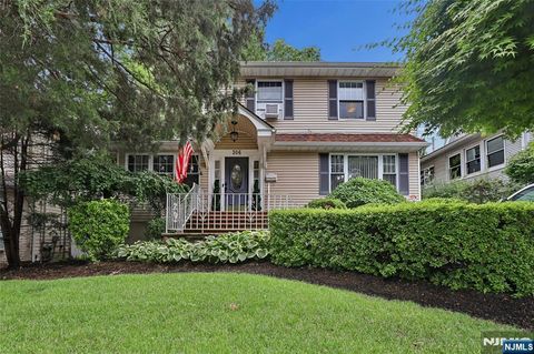 Photo of 306 Passaic Avenue, Hasbrouck Heights, NJ 07604 (MLS # 26023733)