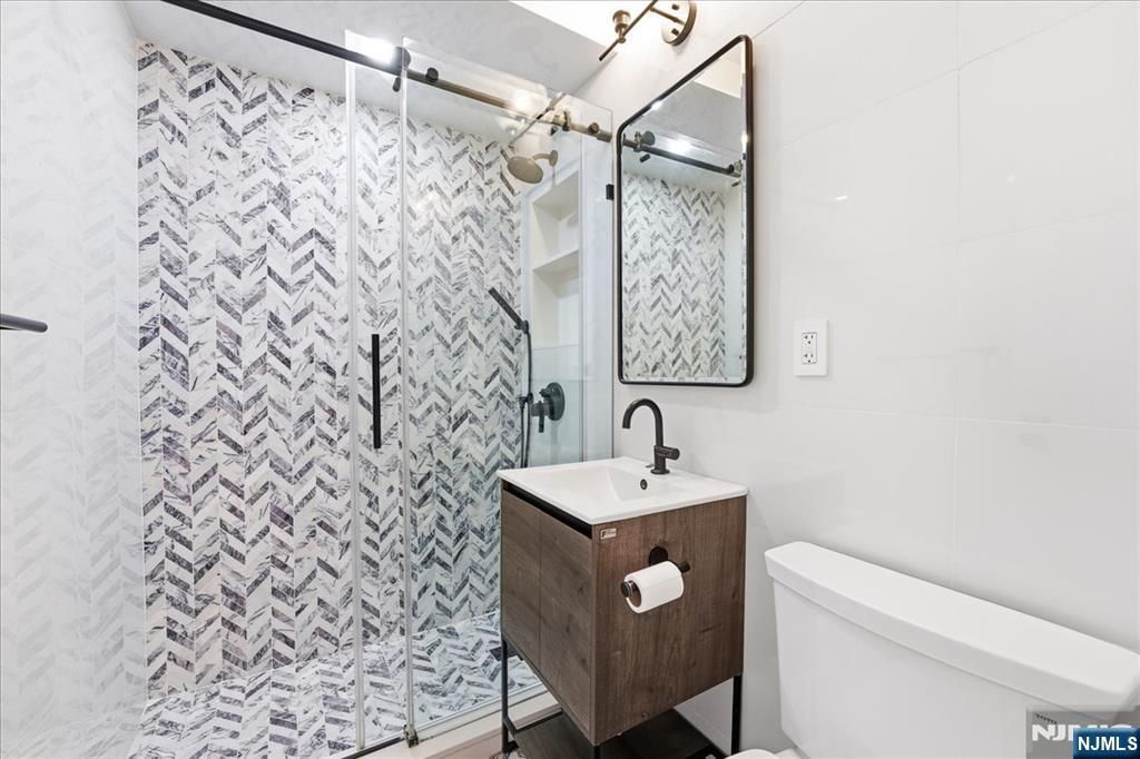 Photo of 6600 Boulevard East #22N, West New York, NJ 07093 (MLS # 26012083)