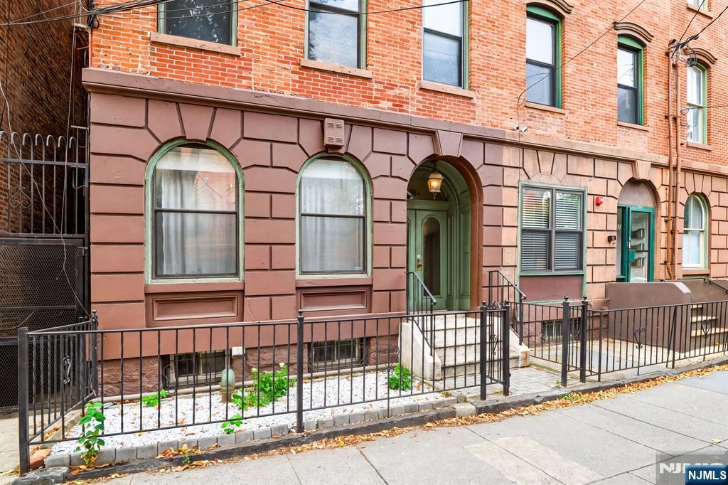 595 Jersey Avenue 1