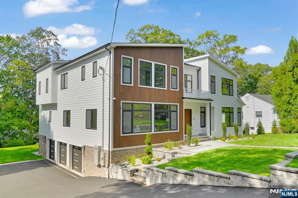 55 Troy Drive