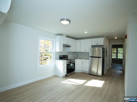 Photo of 490 Broad Ave #6, Leonia, NJ 07605 (MLS # 25039892)