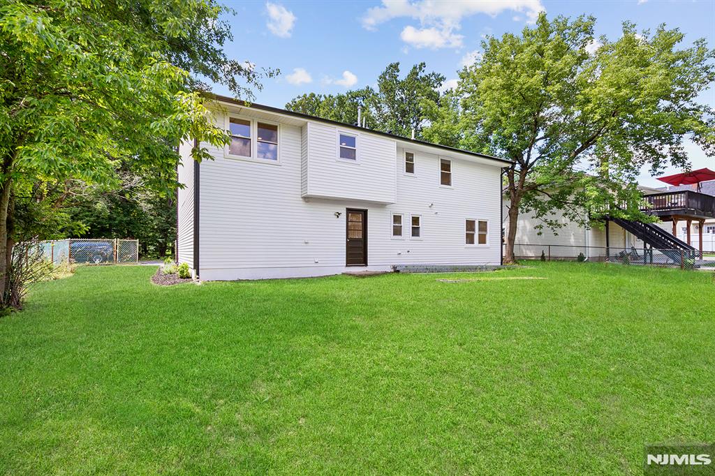 151 Pine Avenue