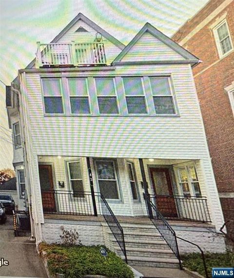 Photo of 43 Liberty Pl #2, Weehawken, NJ 07086 (MLS # 25031830)