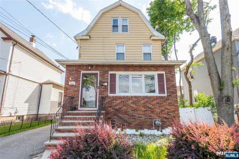 Photo of 344 Valley Brook AVE #1, Lyndhurst, NJ 07071 (MLS # 26031560)