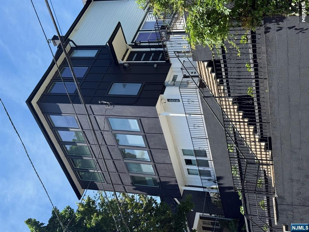 606 5th Street