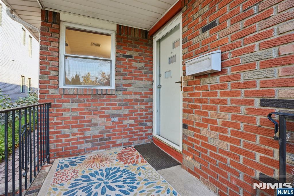 326 3rd Street
