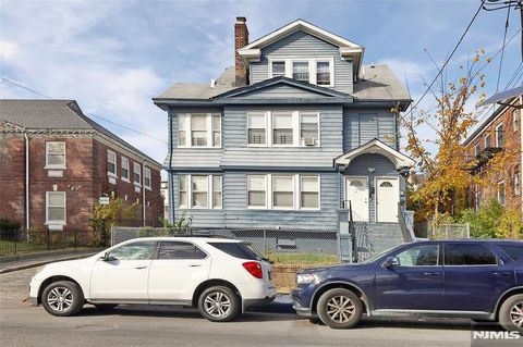 Photo of 351 Osborne Terrace, Newark, NJ 07112 (MLS # 25043028)