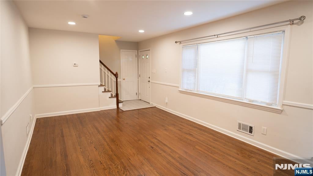 225 Hillside Avenue