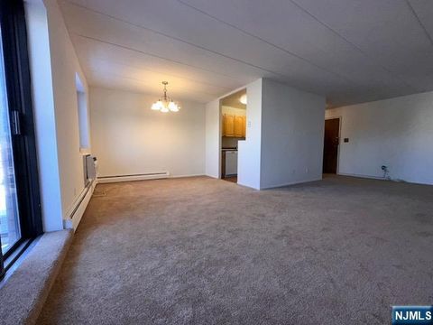 Photo of 873 Main St #3A, Hackensack, NJ 07601 (MLS # 26004243)