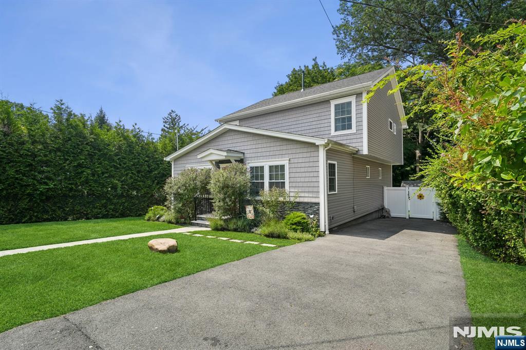 10 David Road
