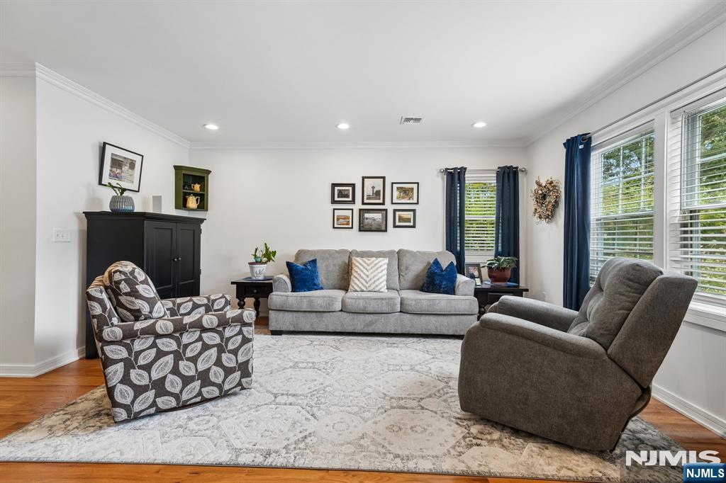 10 David Road