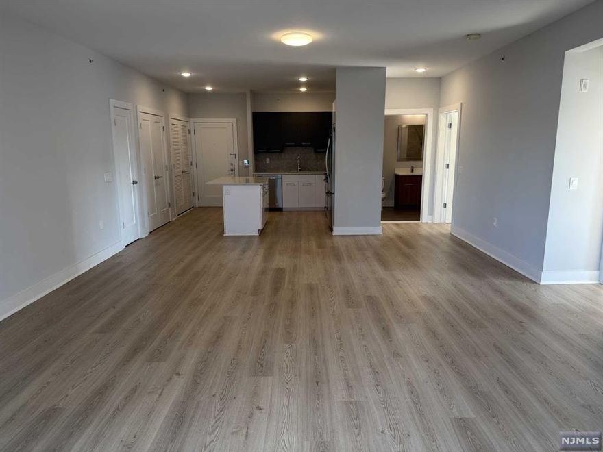 **ONE MONTH FREE + one parking space included! - for occupancy commencing or before 3/1/25** TOP FLOOR UNIT! Sylvan Ridge features modern units with spacious floor-plans & high end finishes. Some highlights include: beautiful modern kitchens w/ stainless steel Energy Star appliances, full kitchen island, wood floors, shades on all windows, large washer and dryer in each unit. Spacious lounge area with beautiful fireplace, TV, couches, free Wi-Fi, fitness center & outdoor terrace (INCLUDED in rent). Block away from the George Washington Bridge and all major highways. Within blocks to all Fort Lee has to offer including brand new stores, restaurants & movie theater. PARKING: 1st space - $125/monthly ; Additional space - $100/monthly. Tenant responsible for electric. Pet friendly (25 lb limit) $500 pet fee + pet rent per month. Reduced security offered to qualified tenants. Virtual tour available upon request!