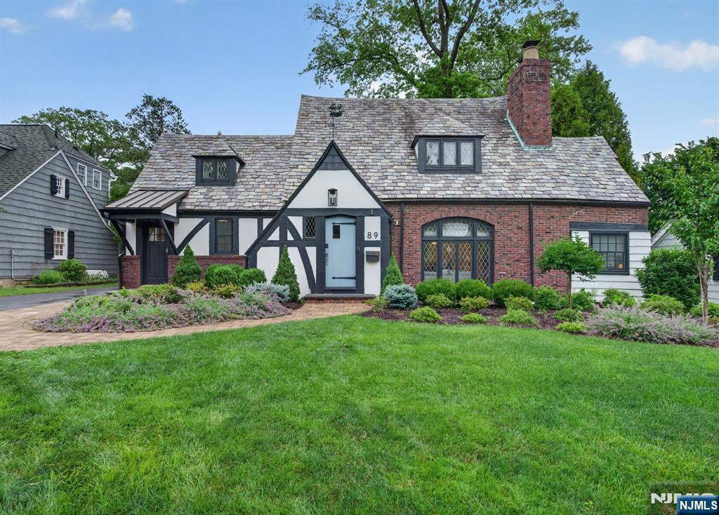 Photo of 89 Whitney Road, Millburn, NJ 07078 (MLS # 26023117)