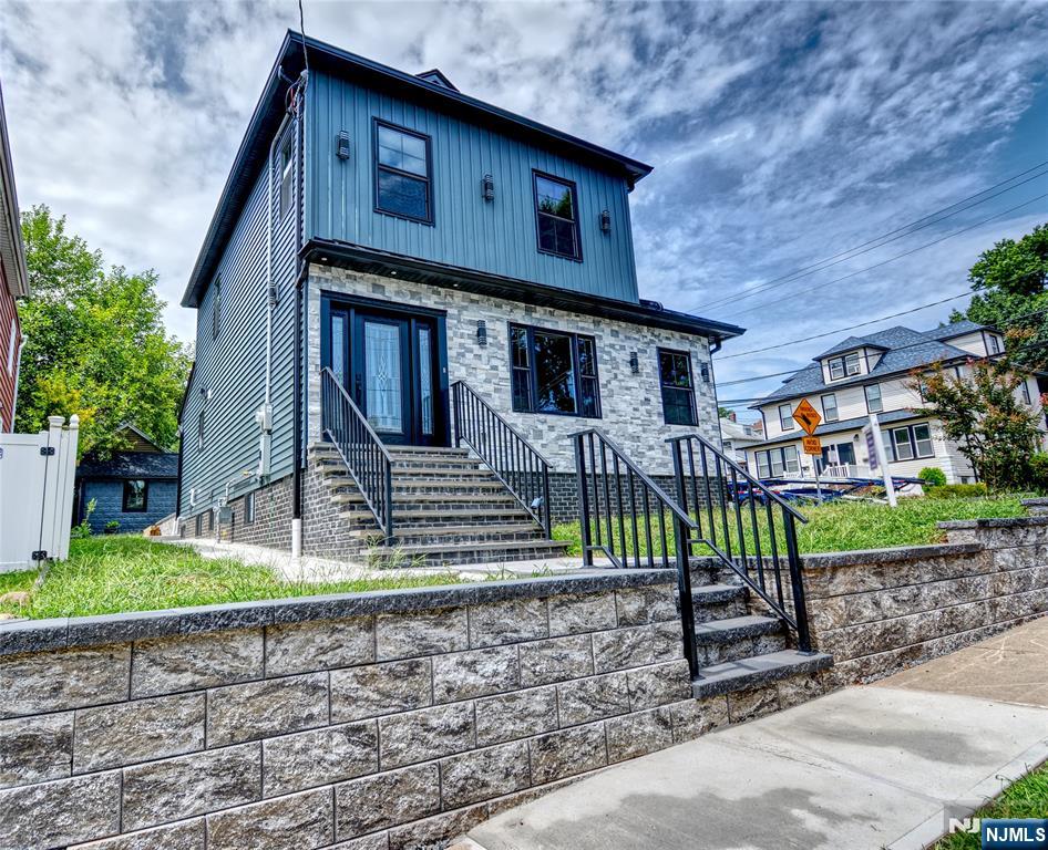 72 Hille Place