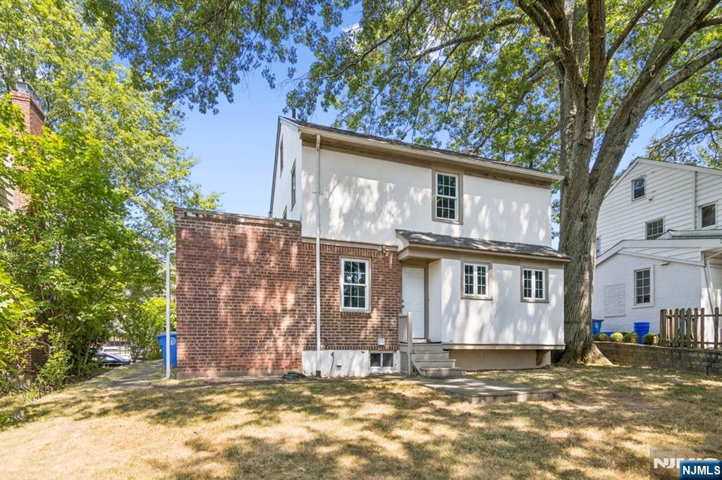 22 Elm Street