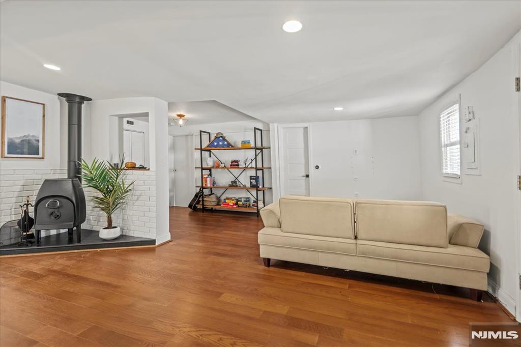 15 Dalewood Road