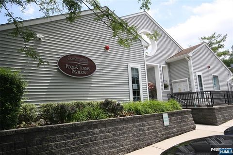 30 Cliff Drive Englewood NJ 07631