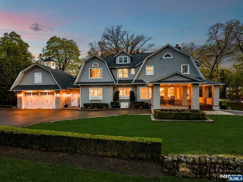 Photo of 46 Park Street, Tenafly, NJ 07670 (MLS # 26011159)