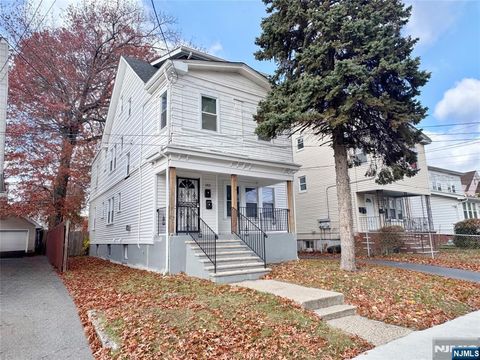 Photo of 183 Ellery Avenue, Newark, NJ 07106 (MLS # 25040451)