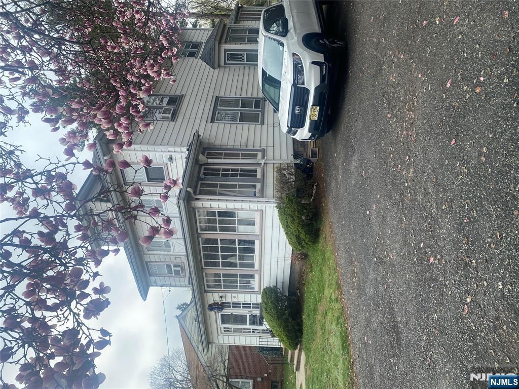 30 N Demarest Avenue