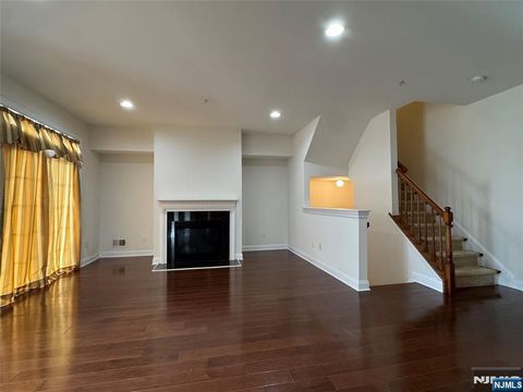 Photo of 306 April Way, Middletown, NJ (MLS # 25039382)