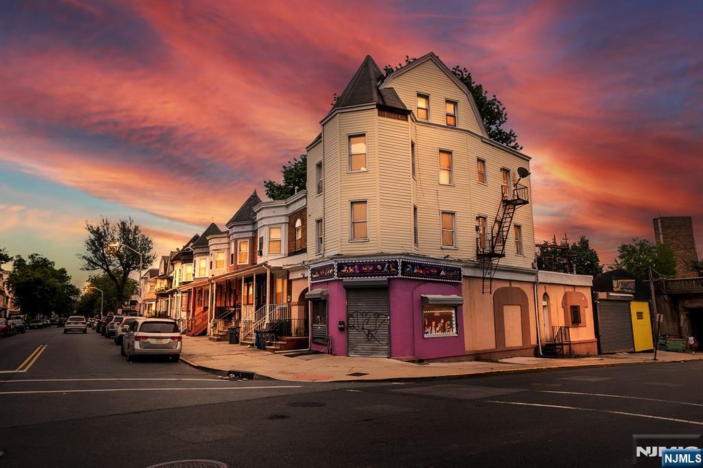 Property for Sale at 101 Eaton Place, East Orange, New Jersey - Bedrooms: 7 
Bathrooms: 3.5 
Rooms: 12  - $675,000