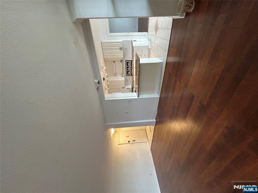 2200 Central Road 9W