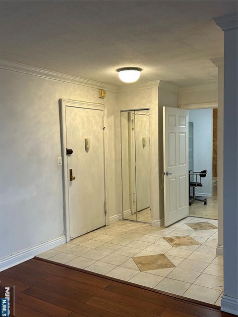 Photo of 2200 Central Road #9W, Fort Lee, NJ 07024 (MLS # 26005508)