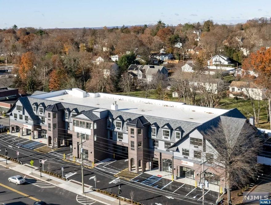 Beautiful newly constructed luxury 1 bedroom, 1 full bath apartment located in charming Norwood, New Jersey. Spacious 944 square foot floorplan loaded with modern features and stylish fixtures. Open concept living and dining room, large and bright windows, 9 foot ceilings and a high-end kitchen complete with stainless steel appliances and granite counters. Additional comfort and conveniences include designer bathroom, a full size washer and dryer, zoned heating and cooling, wide plank wood flooring, recessed lighting and included on-site parking for one car. The elevator building is conveniently located near major highways, including Route 9W, Palisades Interstate Pkwy, Route 287 (NY State Throughway), Route 4, Route 17 and The Garden State Pkwy. 10 miles to Tappan Zee Bridge and 14 miles to GWB. Enjoy easy access to NYC entertainment, shopping, nightlife and dining.