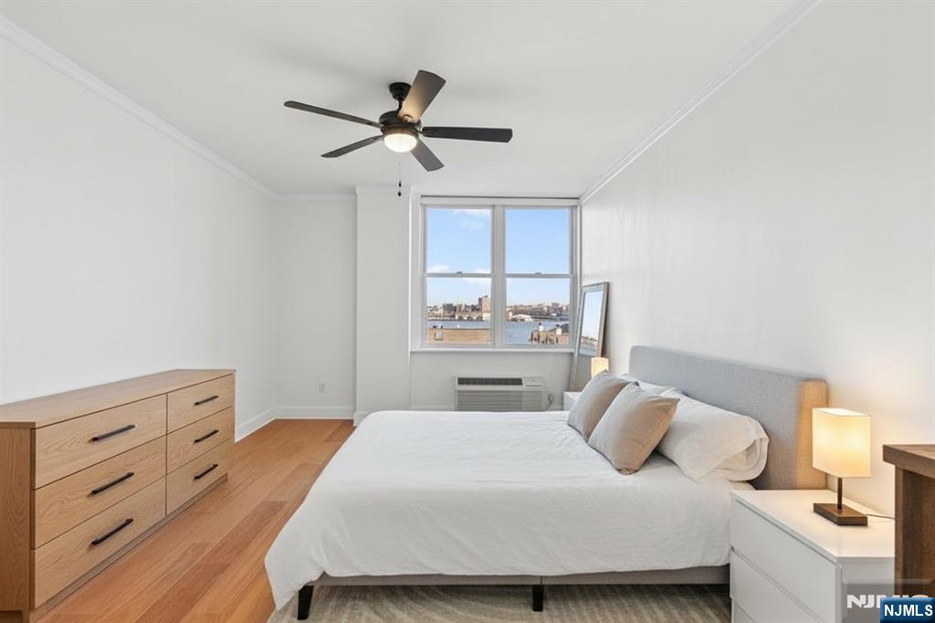 200 Grand Cove Way 5N