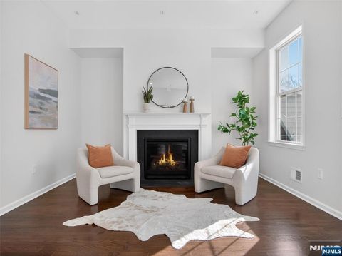 25 Roosevelt Drive Wood Ridge NJ 07075