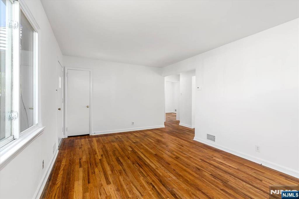 23 Riverdale Avenue