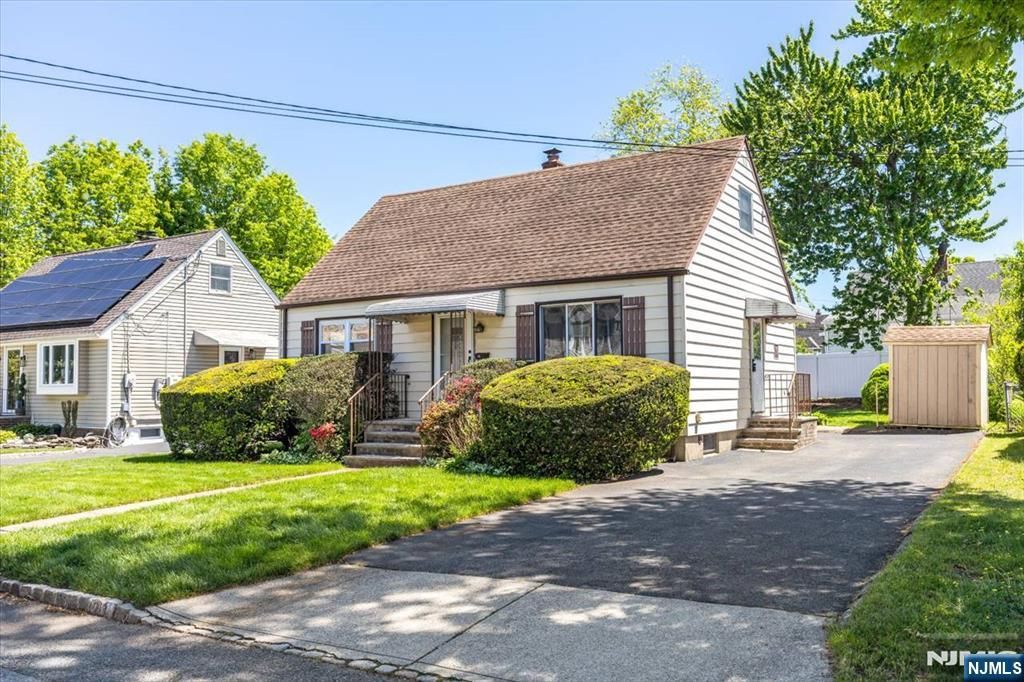 Photo of 23 Riverdale Avenue, Belleville, NJ 07109 (MLS # 26017098)