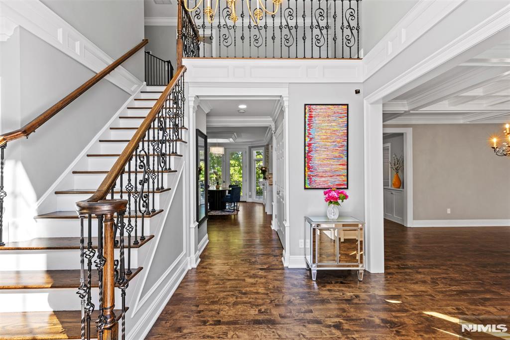 2 Manor Drive