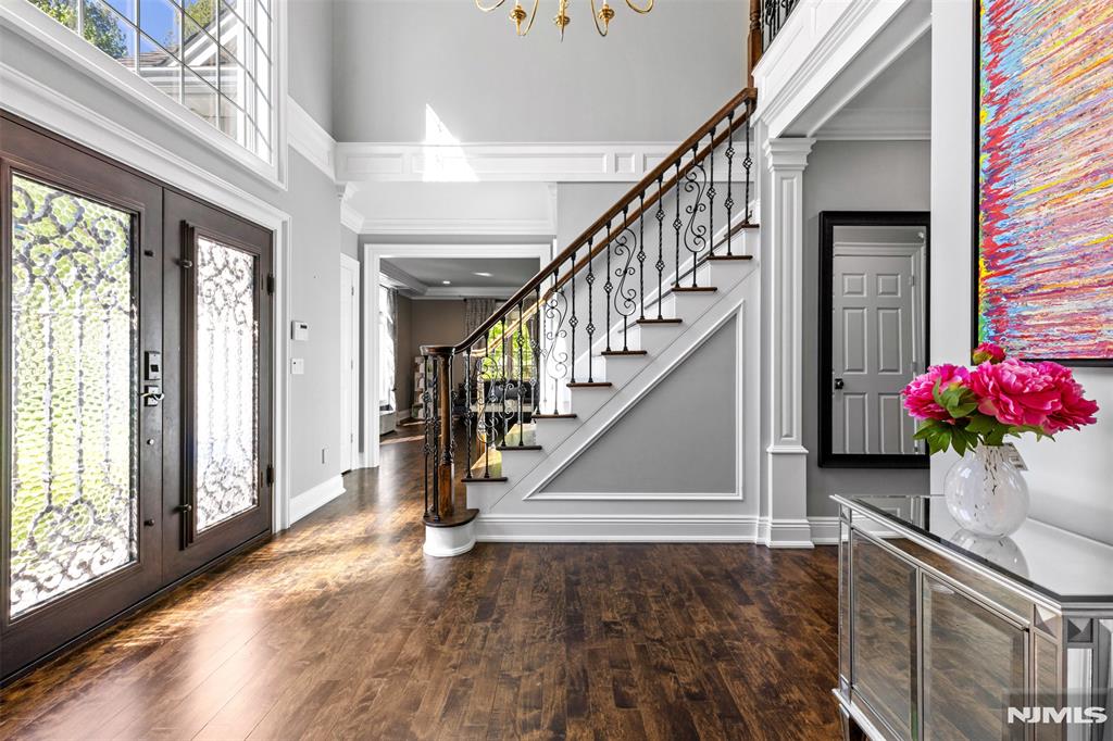 2 Manor Drive