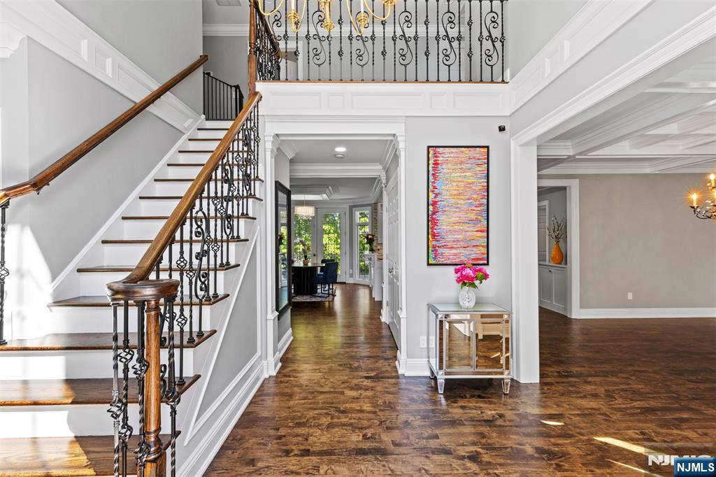 2 Manor Drive