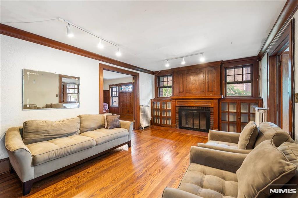 67 Montross Avenue