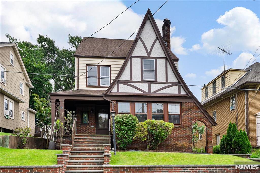 67 Montross Avenue