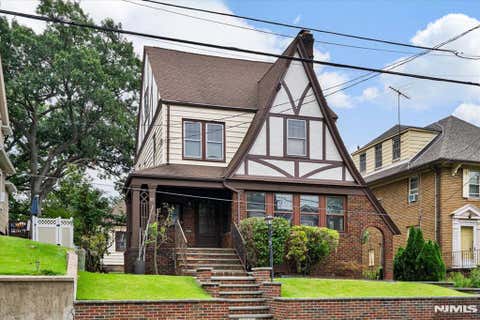 Photo of 67 Montross Avenue, Rutherford, NJ 07070 (MLS # 26023923)